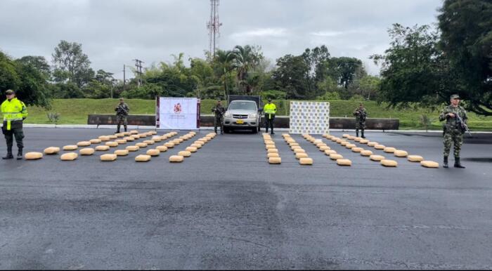 Incautan M S De Media Tonelada De Marihuana En Carreteras Del Huila