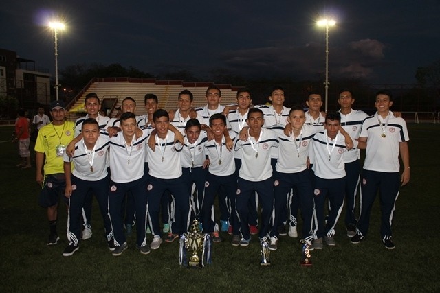 DeporNeiva y 'Teacher Berrío' campeones del Festival ...