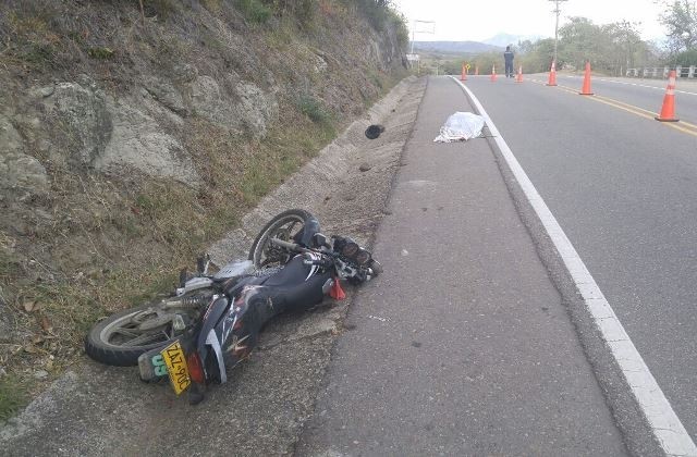 Murió al caerle una roca La Nación