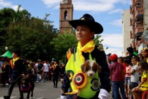 El patriotismo se inculca hasta en los más pequeños.