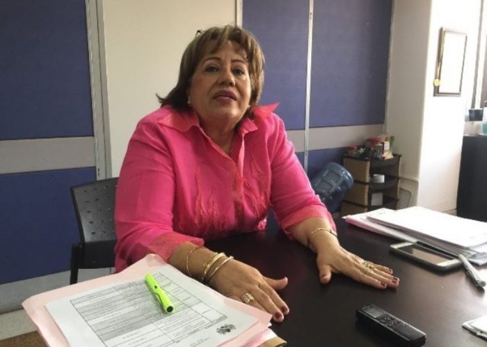 La salida 'cantada' de la Secretaria de Educación del 