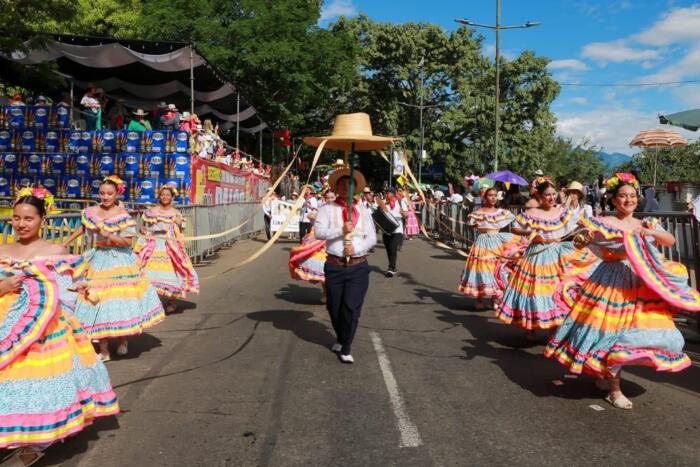 Lo mejor de la cultura del Huila recorrió la Circunvalar 8 28 junio, 2023