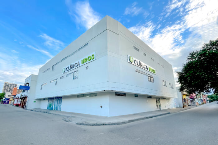 THE NEW AND MODERN HEADQUARTERS OF CLINICA UROS OPENED ITS DOORS • La Nación