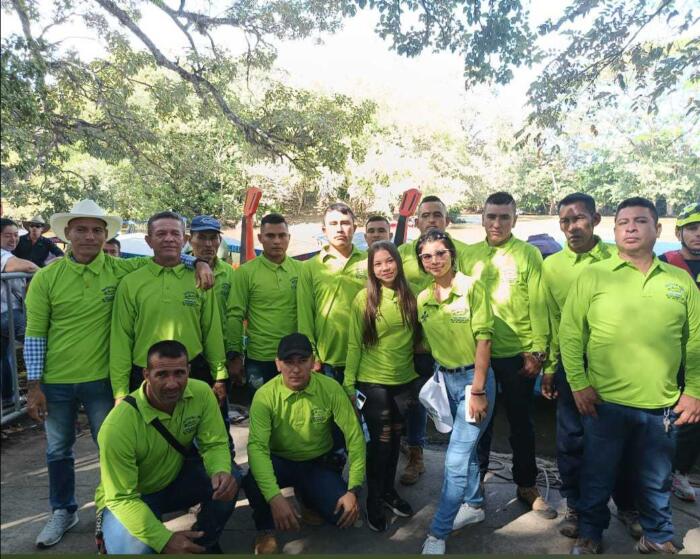 Sorprendidos quedaron los canoeros del Huila tras la cancelación del tradicional desfile acuático.