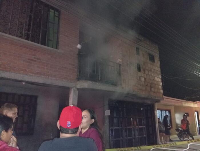Casa se prendió en llamas en Pitalito 7 3 junio, 2024