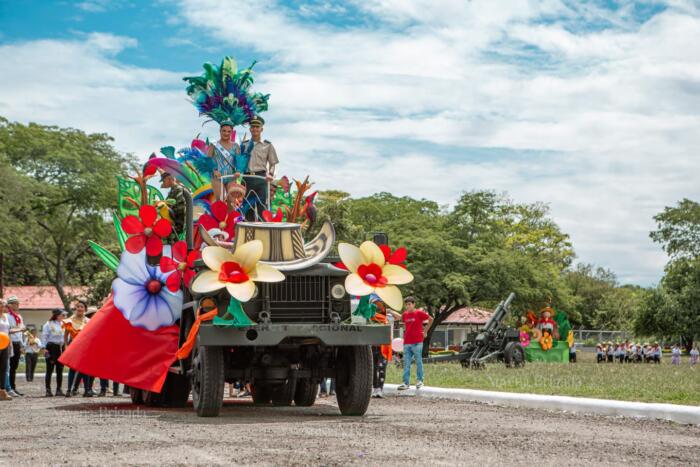 El Cantón Militar se vistió de fiesta. 