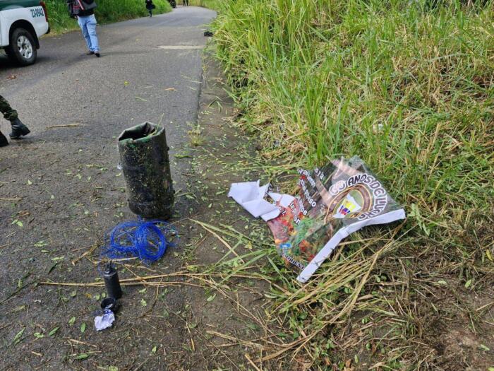 Tras los protocolos de seguridad, se logró la destrucción controlada de un artefacto explosivo y dos minas antipersona.