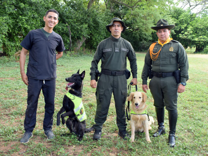 Patrullero Álvaro Cobaleda, Intendente jefe Edwin Arley Ramírez Urueña e It Rembrandt Leonardo Olaya.