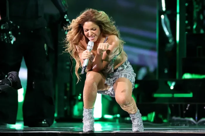 Shakira sigue captando la atención del mundo entero y es que, en esta oportunidad, fue la artista encargada del show del medio tiempo en la Copa América 2024. La barranquillera al ritmo de sus caderas y melodías brindó ilusión y esperanza a todos sus compatriotas.