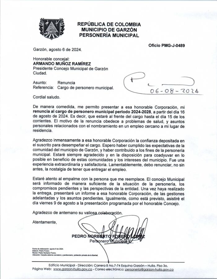 Carta de renuncia dirigida al Concejo Municipal.