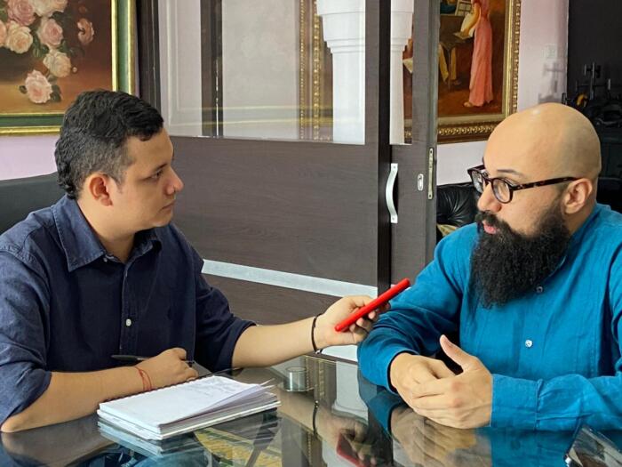 El director de la UNGRD con el periodista de LA NACIÓN, Johan Rojas.