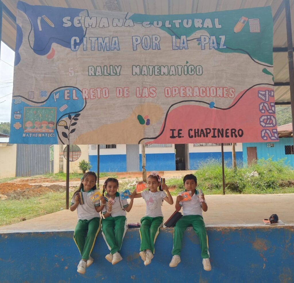 Ganadores del Rally Matemático en la categoría infantil.