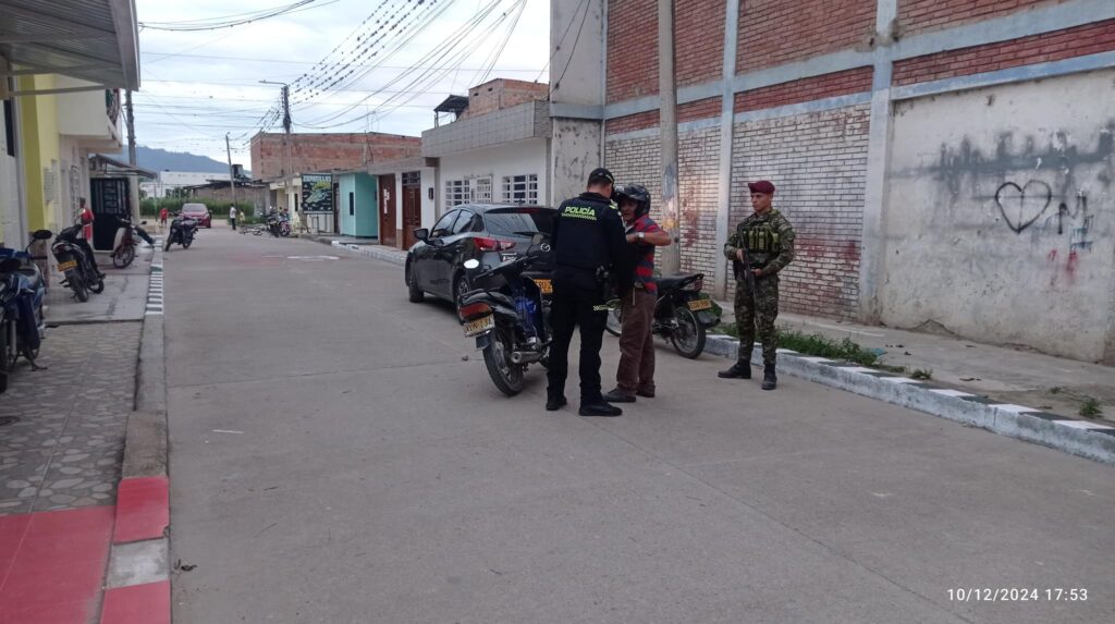 Operaciones conjuntas de Ejército y Policía se adelantan en Pitalito para reducir la escalada delincuencial.